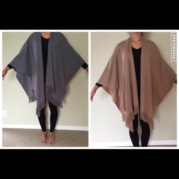Sweaters - Gold shawl or kimono
